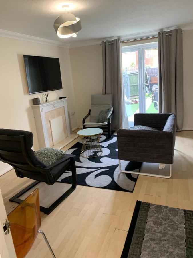 Charming 2-Bed House In London Villa Ngoại thất bức ảnh
