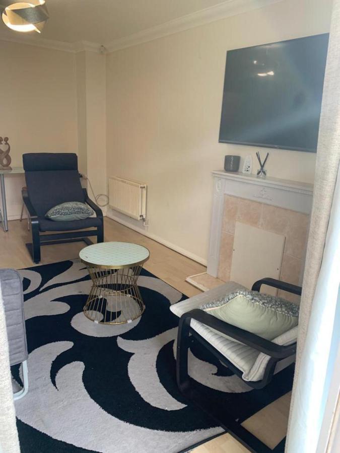 Charming 2-Bed House In London Villa Ngoại thất bức ảnh